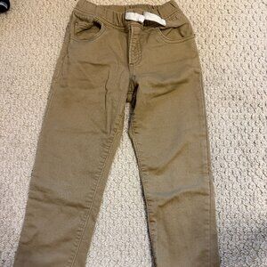 Boys Gap elastic waist khakis, size 5
